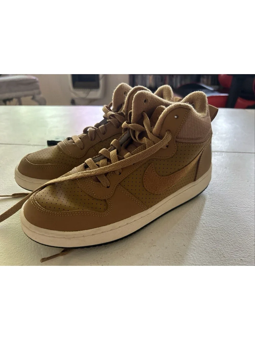Nike Shoes Kids Youth 7 Court Borough Mid GS Tan Sneakers Athletic